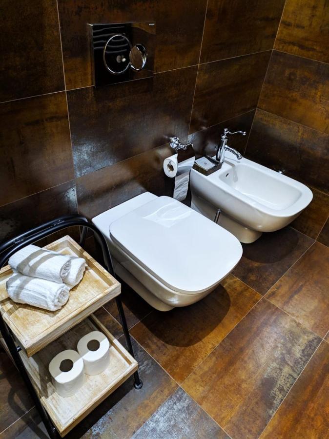 Beautiful Basement-Tony Appartment-In The Heart Of Milano Eksteriør billede